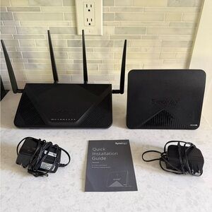 Synology wireless router and mesh router